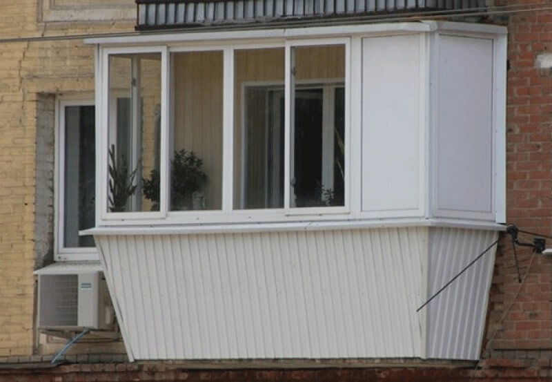 Балкон с выносом остекление