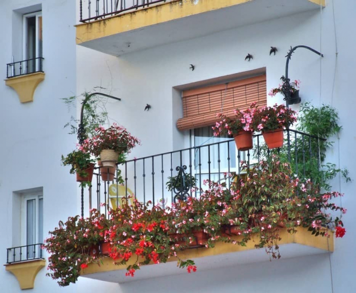 			Стильный балкон: оформление для вашего дома		
