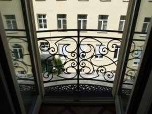 Французские окна и двери на лоджию и балкон