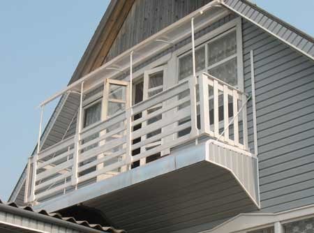 Деревянный балкон своими руками (фото)		