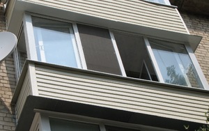Обшивка балкона