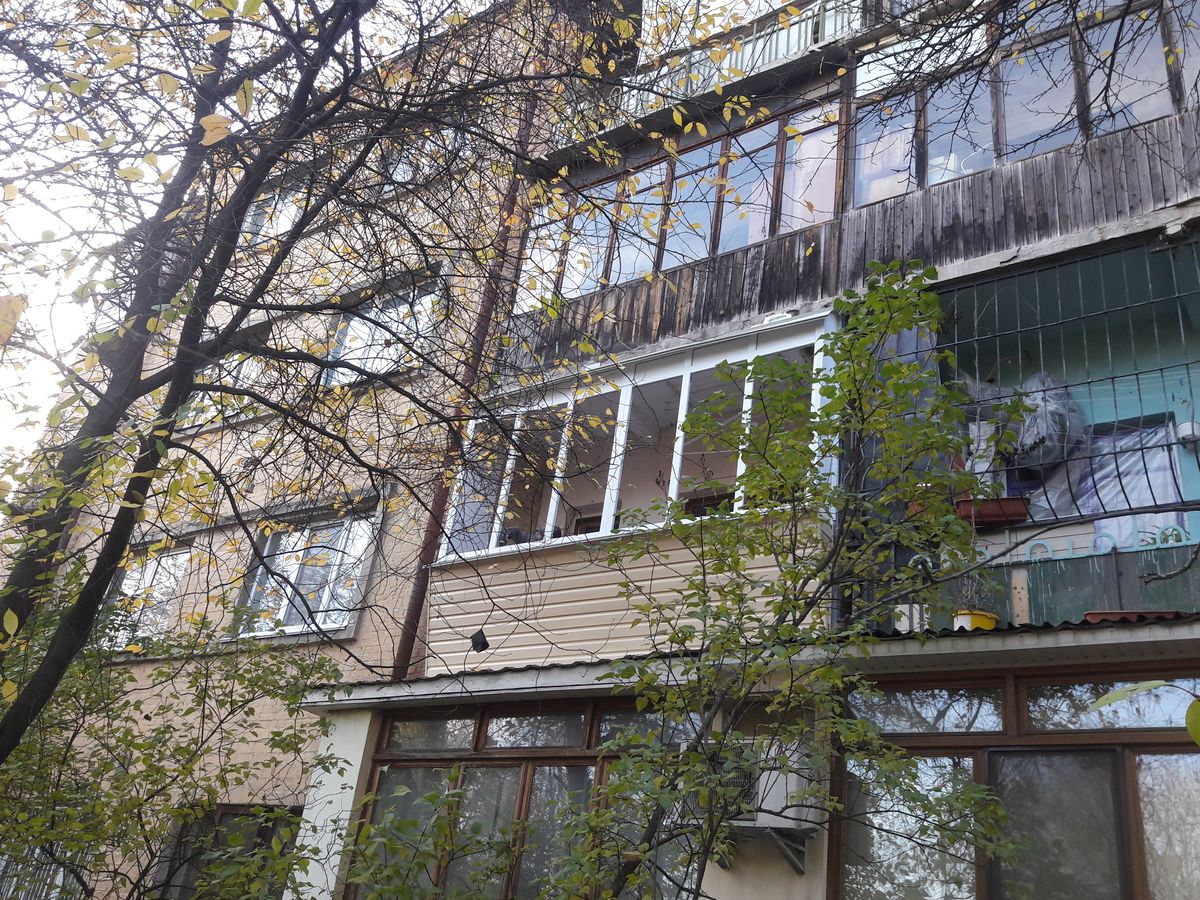 Остекление балкона под ключ Киев