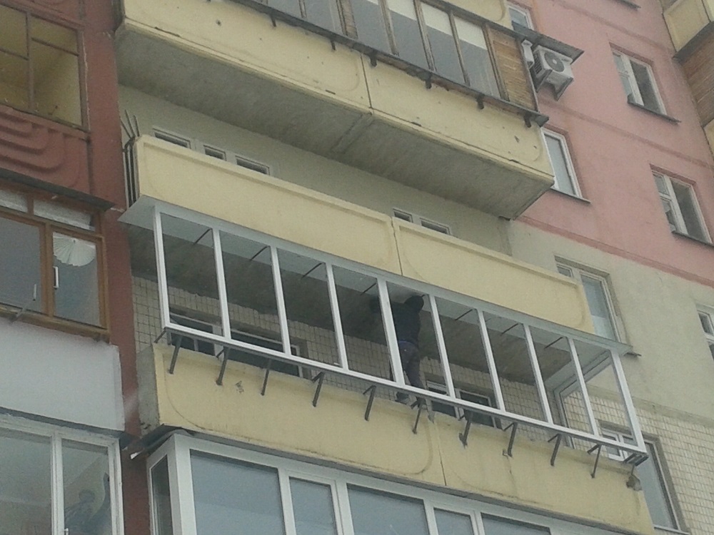 Монтаж балкона с выносом г.Вышгород.
