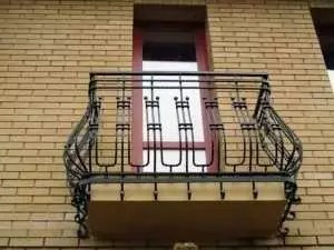 Остекление от пола до потолка. Французский балкон.Престиж балкон. komfortbalkon.ru