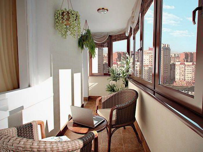 Электрокамин позволит использовать балкон как жилую комнату даже зимой