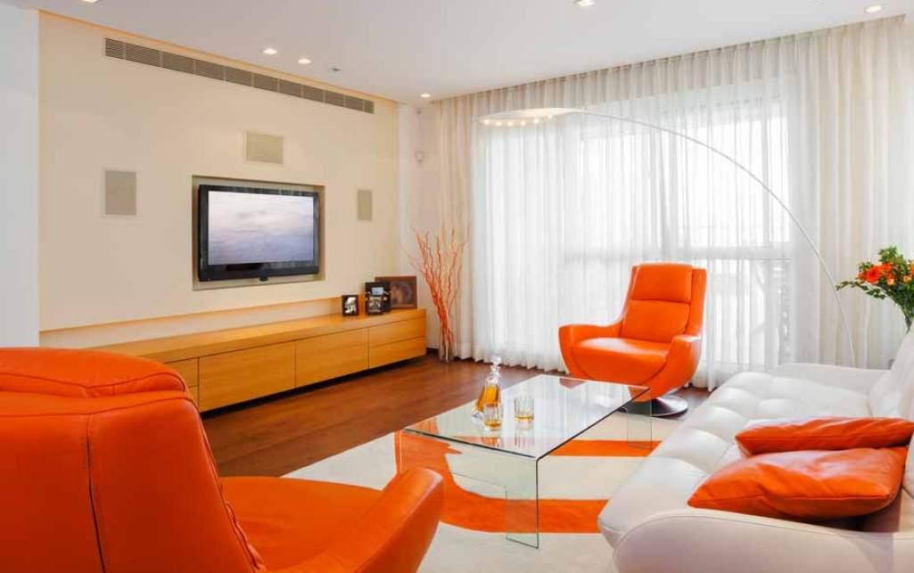 Для того чтобы сделать гостевую комнату комфортной, можно подобрать стильный и необычный мягкий уголок, который будет дополнять интерьер комнаты