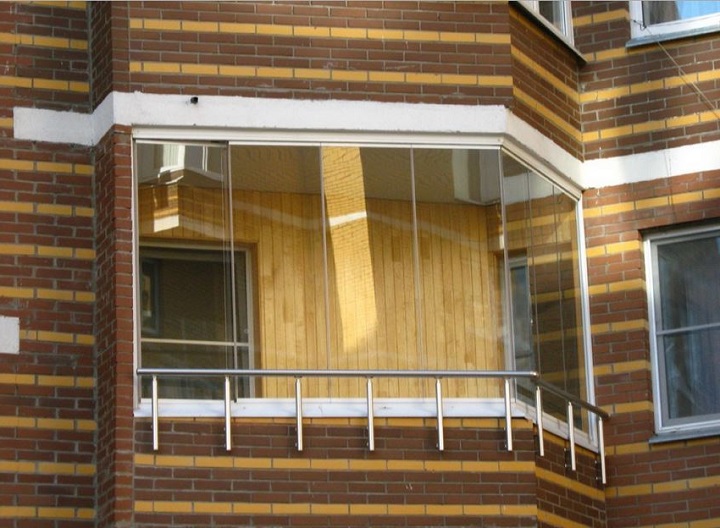 Остекление балконов и лоджий для комфортной эксплуатации помещений