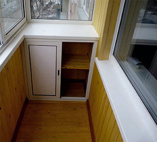 Шкаф на балкон с установкой