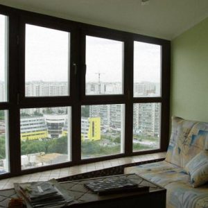 Французские окна в квартире на балкон