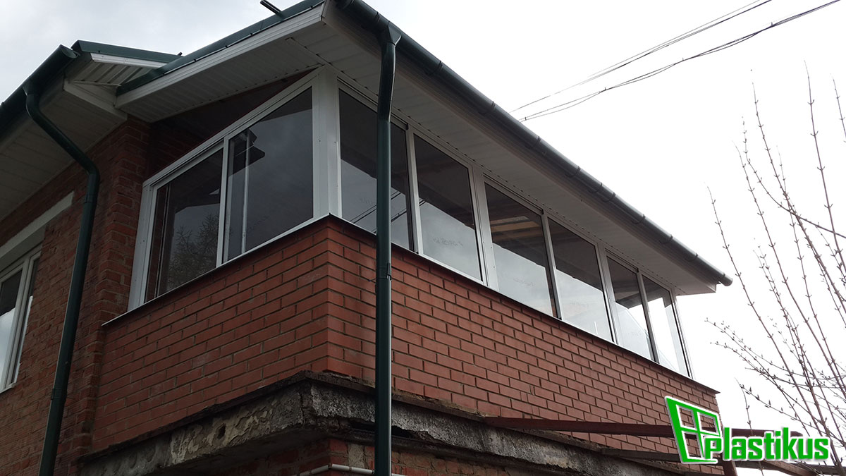 Остекление балкона в частном доме в п. Узуново (Серебряно-Прудский район)