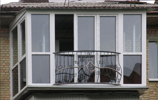 французское остекление балкона