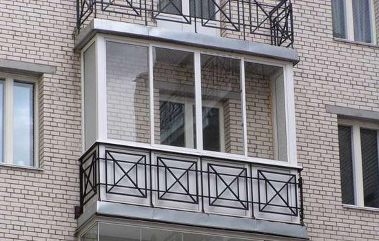Остекления балконов системой Slidors