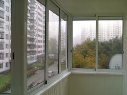 http://www.ridnyakiev.com.ua/francuzskij-balkon-v-xrushhevke/