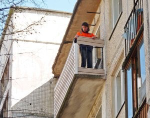 Наружная отделка балкона сайдингом самостоятельно