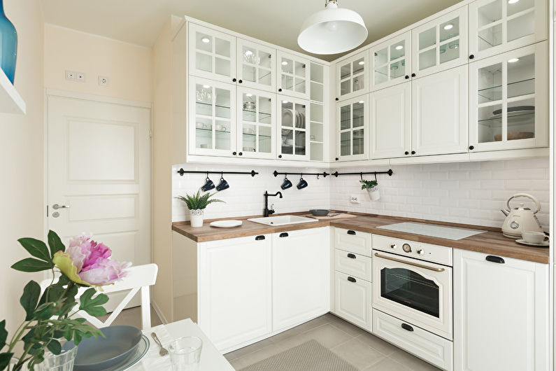 Белая кухня 10 кв.м. - Дизайн интерьера