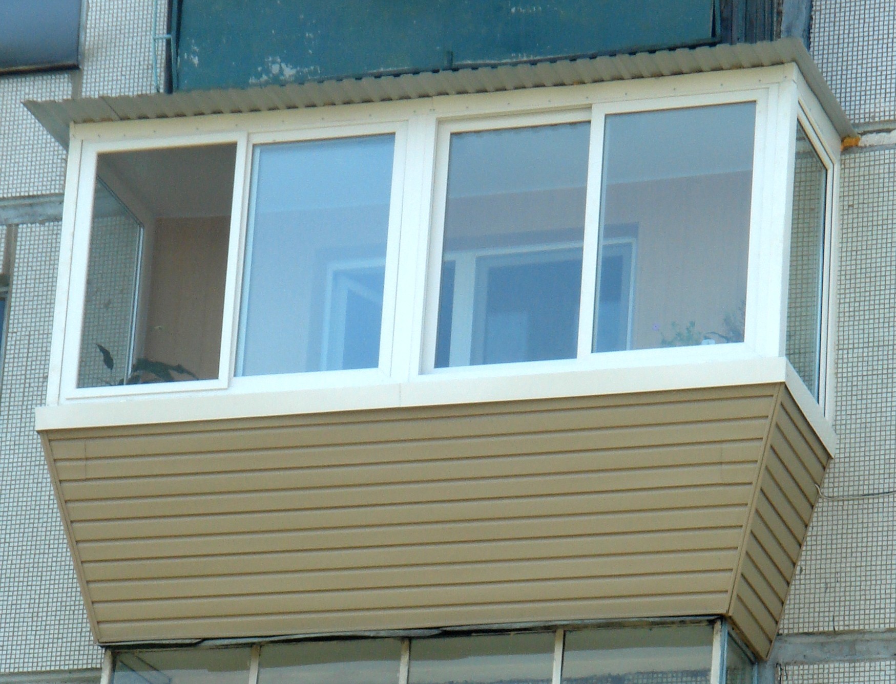 балкон с выносом