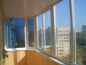 Фото: Теплое остекление балкона