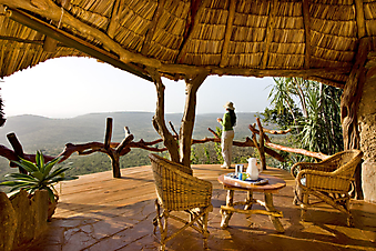 Завтрак на балконе. Кения (Код изображения: 15035)