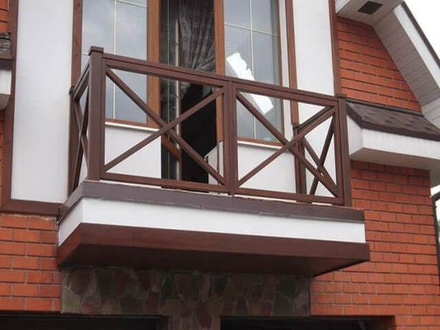 перила балкона из дерева