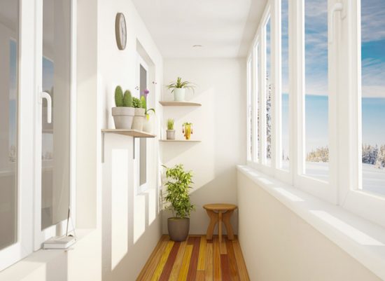 Теплый балкон можно оборудовать как комнату отдыха