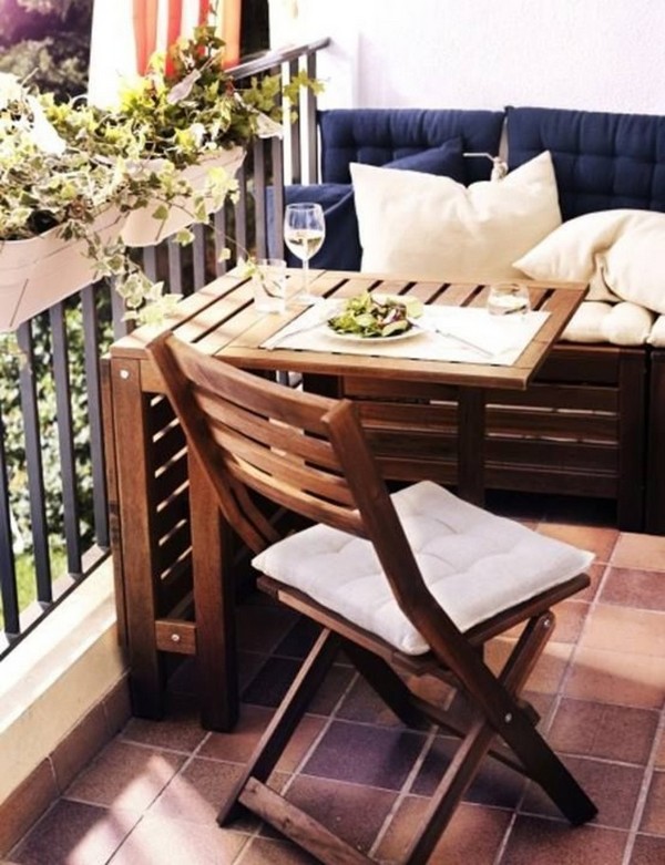Складной столик и стульчик на балкон