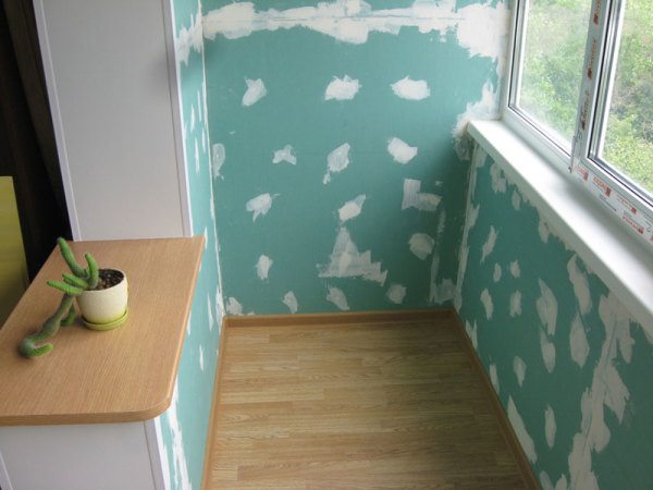 Подготовка к покраске стен из гипсокартона.