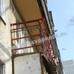 Остекление балкона.Металлический каркас